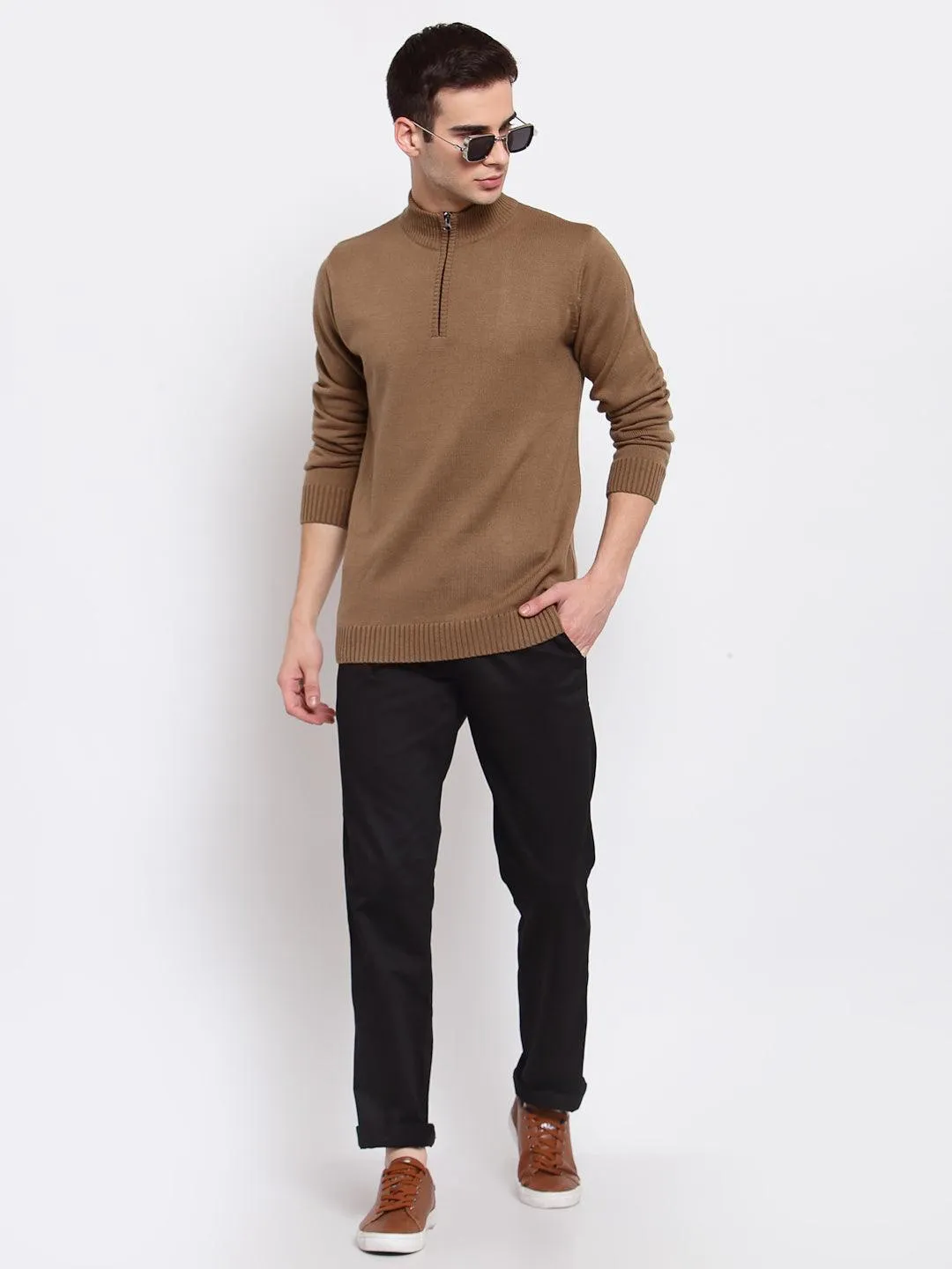 Men SolidPullover Sweater