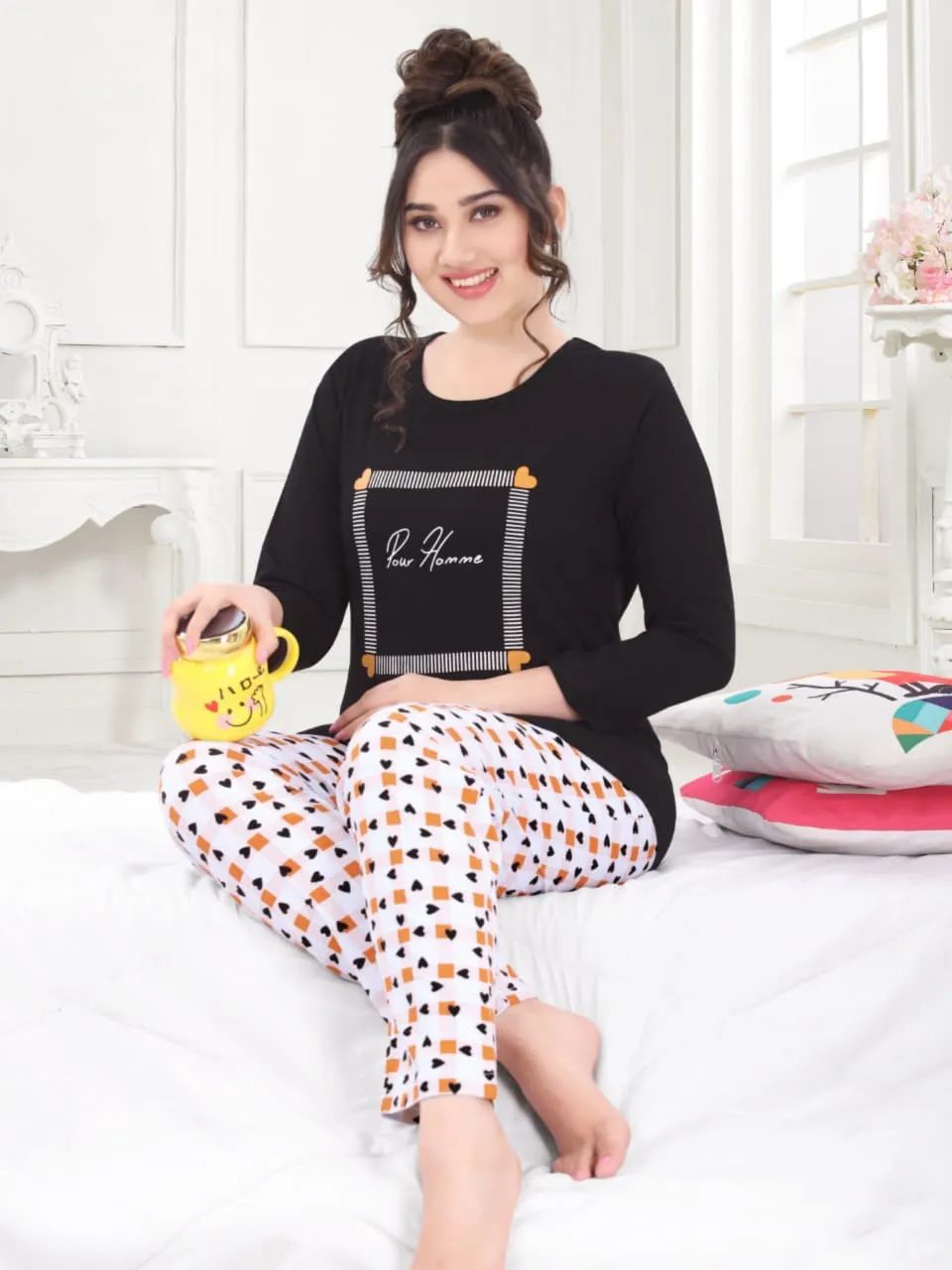 Women's Soft Long Sleeve Printed Cotton Black And White Pajama Set